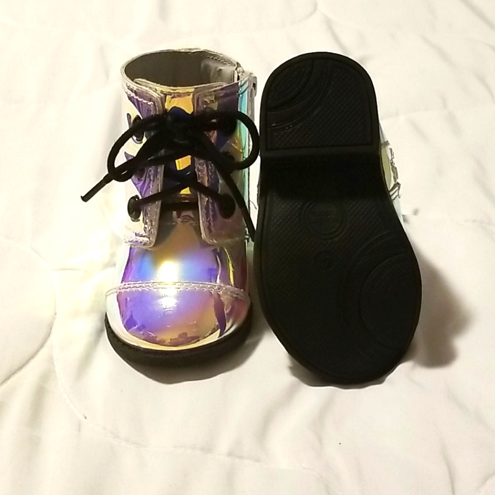 Kid Shoes - Picture 3 of 3